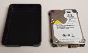 Western Digital My Passport 1TB Unterteil entfernt