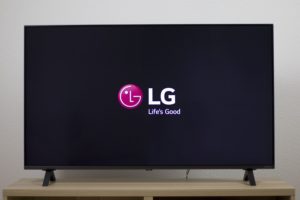 LG NANO80 Erster Start mit LG Logo