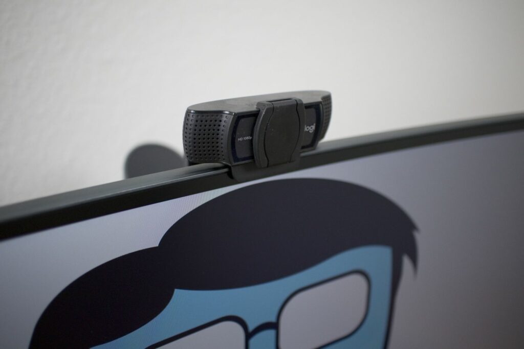 Samsung S49A950 Webcam aufgestellt